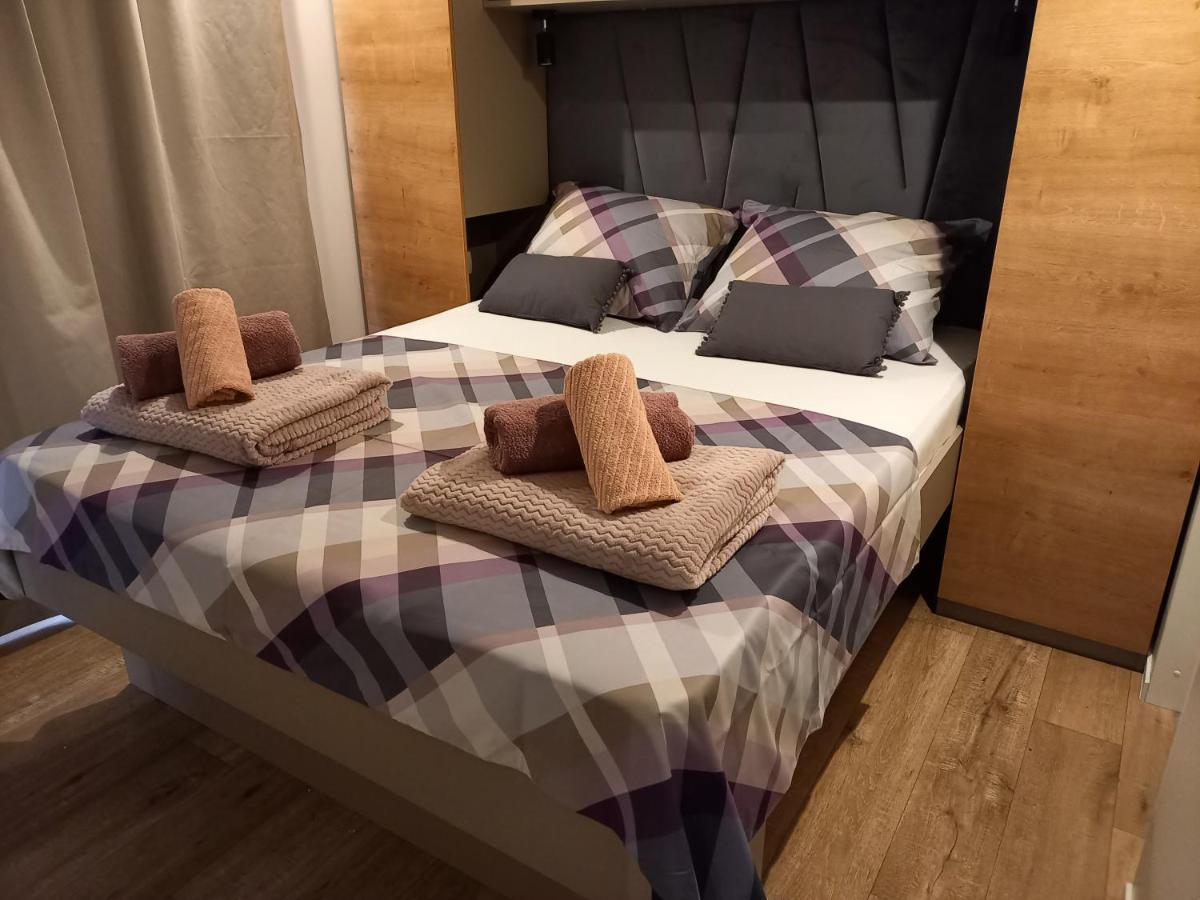 Mobile Home Agava 2 Biograd Na Moru Zewnętrze zdjęcie