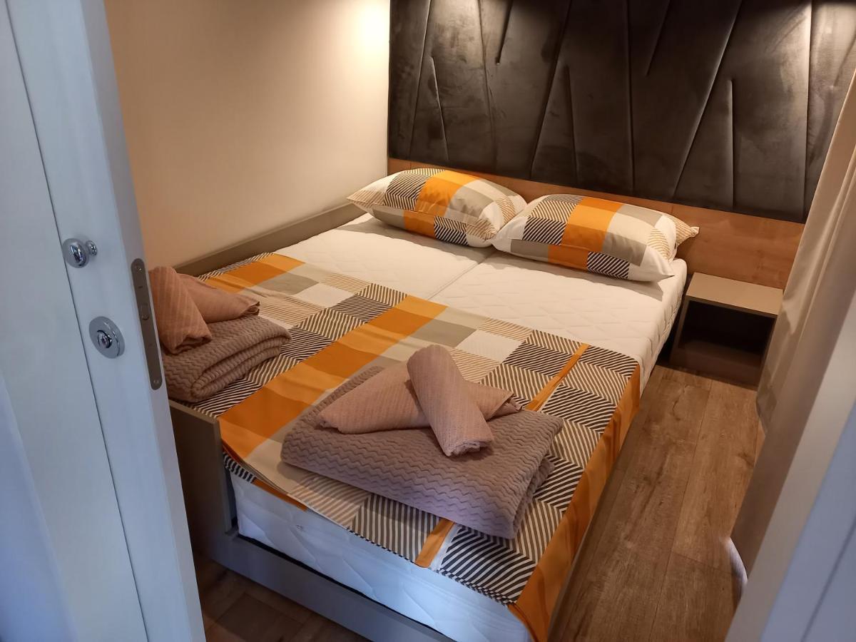 Mobile Home Agava 2 Biograd Na Moru Zewnętrze zdjęcie